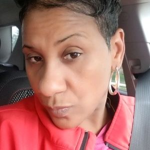 Meet your Posher, Latonya